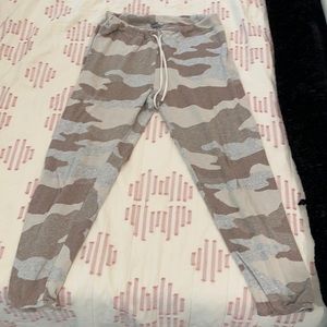 Aerie Camo Sweatpants